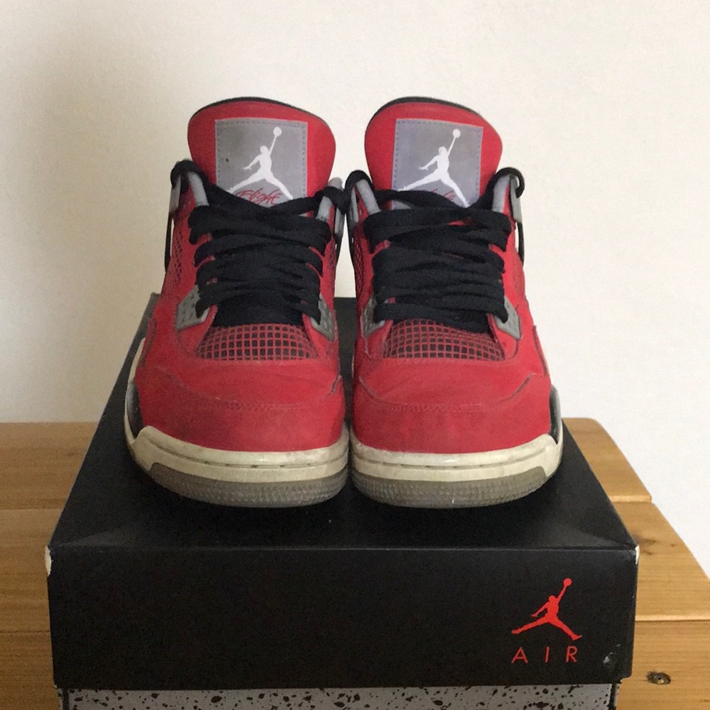 Retro Jordan Toro 4 Red